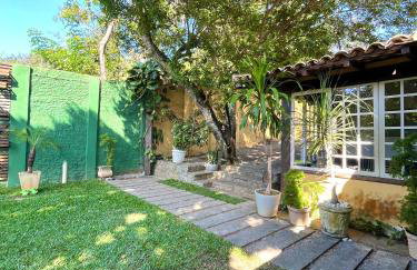 Búzios Praia da Ferradura Linda casa dentro de Condomínio com toda infraestrutura - água e luz inclusos na tarifa - Foto 16