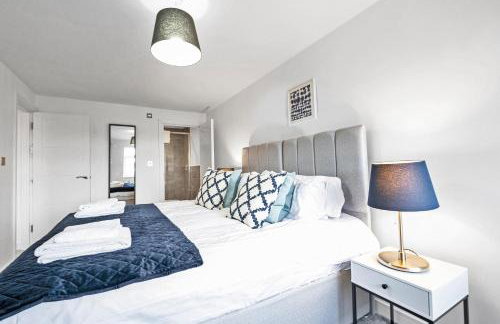 St Martins 2 Bedroom Apartments in Ruislip By 360 Stays - Foto 97