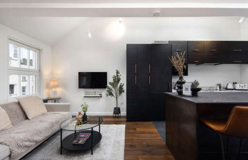 1 Min Walk to Euston Station, Modern Townhouse - Photo 14