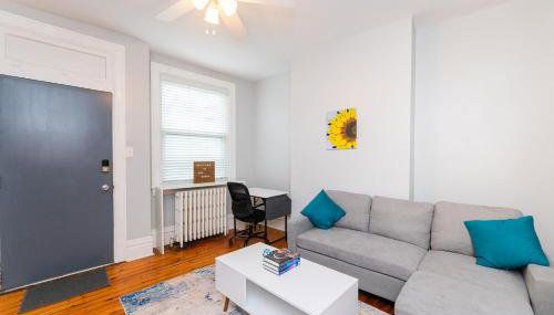 TWO town homes! 6 Bedrooms, 2 King beds, Walk to Eats - Foto 2