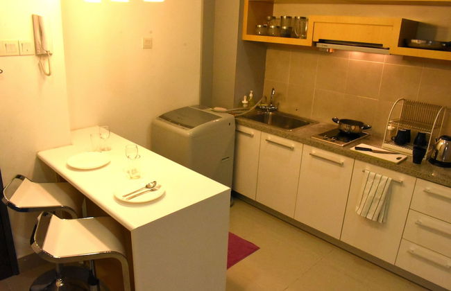 Shaftsbury Residences by Superhost - Photo 39