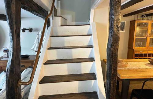 Character 3 Bed Cottage, Close to Waters edge, Parking - Foto 6