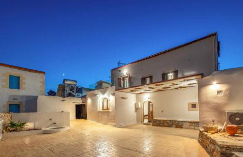 Historic Villa Kassiopi with Panoramic Sea view - Photo 16