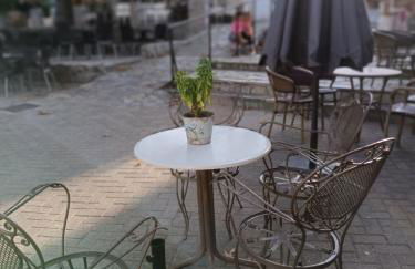 Mary's Traditional home - Photo 2