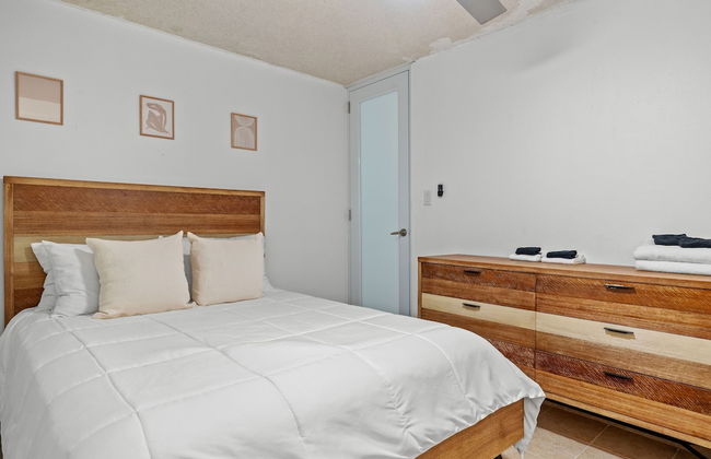 Otium Ideal Marina Getaway Balcony Parking - Photo 9