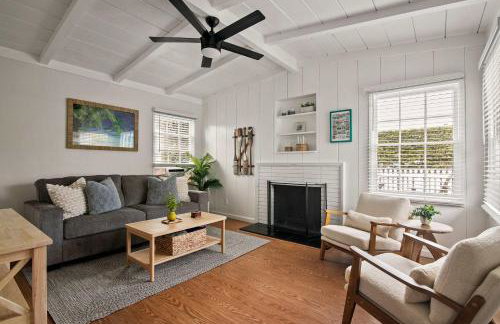 Coastal Retreat 1BR Steps to Ocean & Peek Views - Foto 1