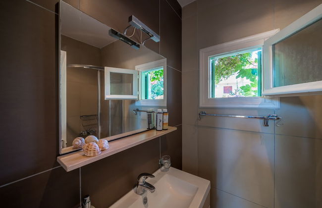 My Little House - Family House with Private Terrace - Photo 13