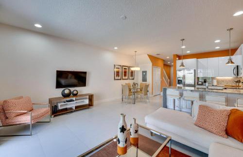 Townhome with Lanai about 9 Mi to Disney! - Foto 6