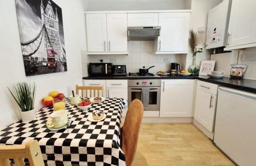 Highgate apartment - Feel right at home, spacious and convenient - 5mins from tube station - Photo 6