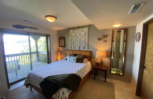 PNW MCM 155ft Private Waterfront Gem on Raft Island with Hot Tub - Foto 37