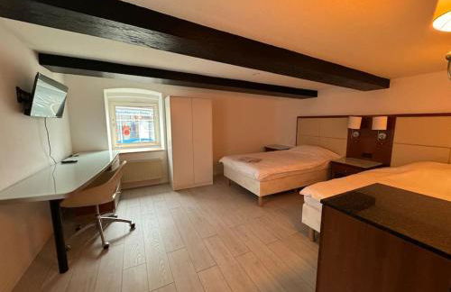 Große Monteurwohnung - 7 Personen - KÜCHE WIFI TV - Foto 12