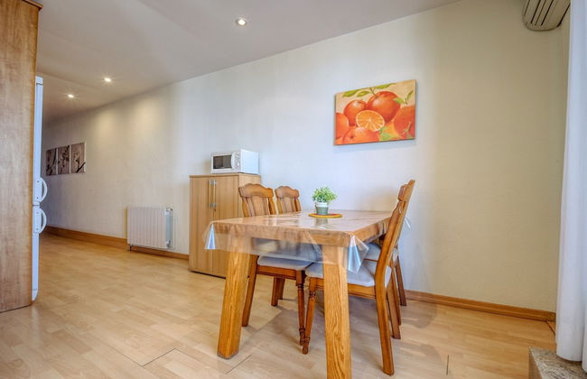 Centrally Heated Apt. in Roses - Photo 19