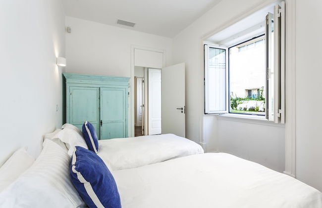 Chalet Estoril Luxury Apartments - Photo 10