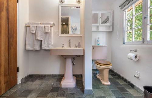 Lovely Tudor Home With Pool & Spa Near Russian River - Foto 17