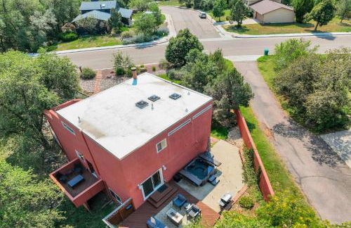 Sunstone Mesa Luxe Broadmoor Getaway w Hot Tub - Foto 70