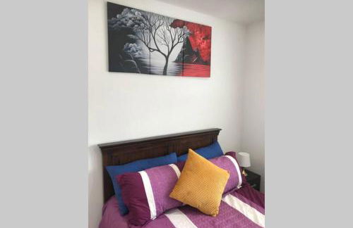 Bright, stylish Studio flat with Sky Sports - Photo 11