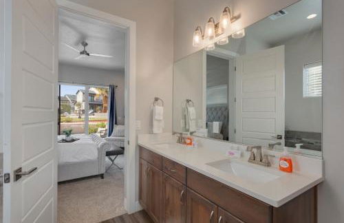 Ocotillo Springs 18 Sleeps 23, Community Pool and Hot Tub, Beautiful View of Ocotillo Springs Amenities - Foto 17