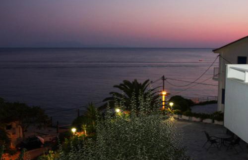 Frini Studios - Photo 55