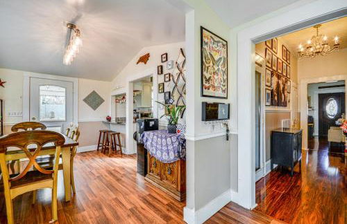 Storybook Craftsman Home with Private Hot Tub! - Foto 13