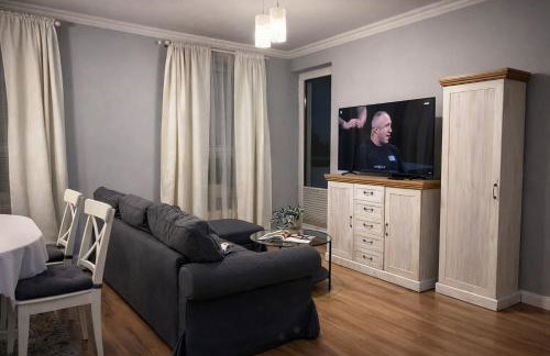 EUROPA22 Apartament z JACUZZI w samym sercu miasta Tomaszów Maz - balkon z widokiem na park i fontanny Szybkie zameldowanie od 13 - Foto 11