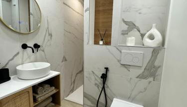 StudiO SpraY - Port-Grimaud - Parking Gratuit - La Petite Venise - Foto 5