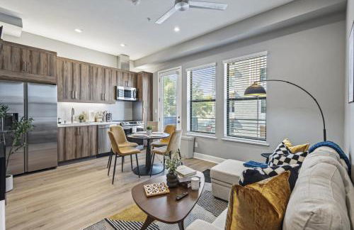 Trendy 1BR w 10ft Ceilings FREE Parking Pet Friendly - Foto 27