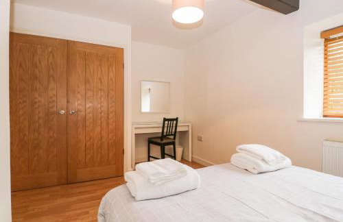 Coach House - Photo 22