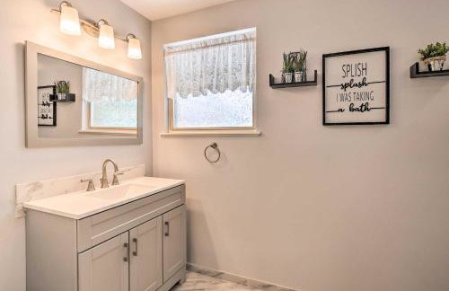 Riverfront Family Home Yard, Orchard, Dock! - Foto 18