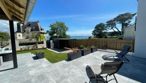 Villa, au coeur de Morgat - Photo 3