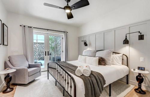 Whitewater Villa - 5BR Luxury Retreat with Hot Tub - Foto 56