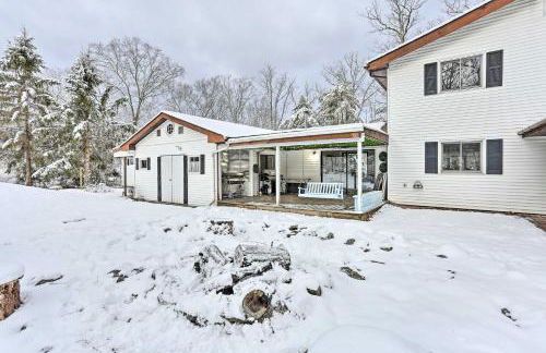 Large Greeley House with 2 Game Rooms and Yard! - Foto 39