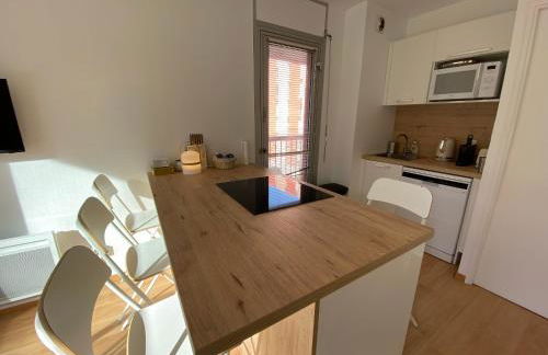 Studio Cabine Central avec Terrasse & Parking Sécurisé - FR-1-374-243 - Foto 11