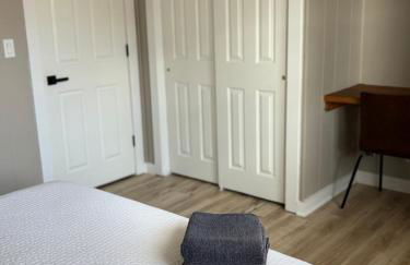 Charming Cottage with Fenced Backyard Pet Friendly - Foto 2