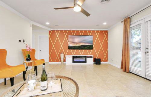 Luxury Retreat with Heated Pool, Firepit, Outdoor Cinema - Foto 51