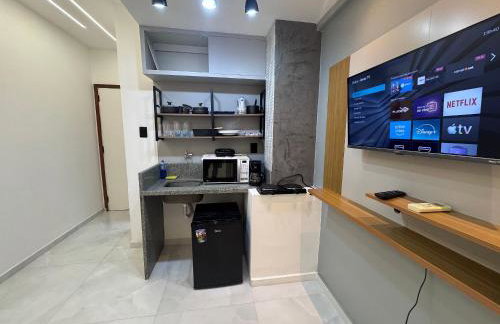 Pé na Sapucaí! Apto Completo, Decorado e Metrô na Porta - Foto 3