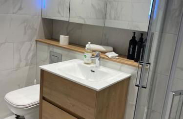 Pretty Pink Posh Penthouse - Foto 50