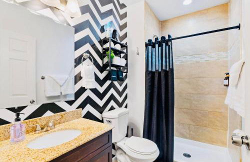 5BDRM 10BD with King BBQ Patio 1 MIN walk Carson ST - Foto 55