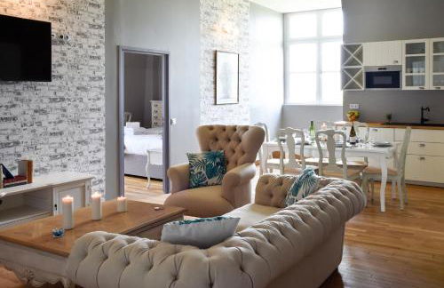 Chateau De Jalesnes - Photo 36