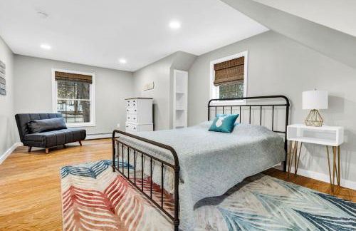 Thomas Trail - Game Room, Fire Pit, 1 min to Ski Mountain & Shared Beach! - Foto 37