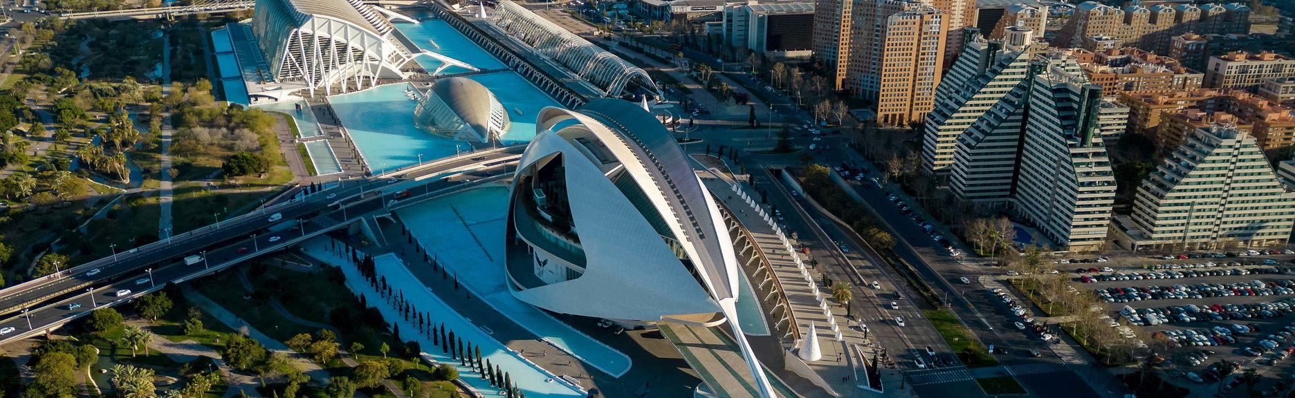 Visita guiada pela Cidade das Artes com ingressos