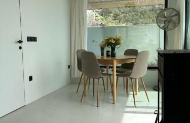 A House with A View - Foto 42