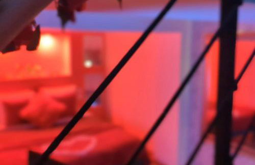 Love Room Perpignan Jacuzzi & Ambiance romantique - Foto 7