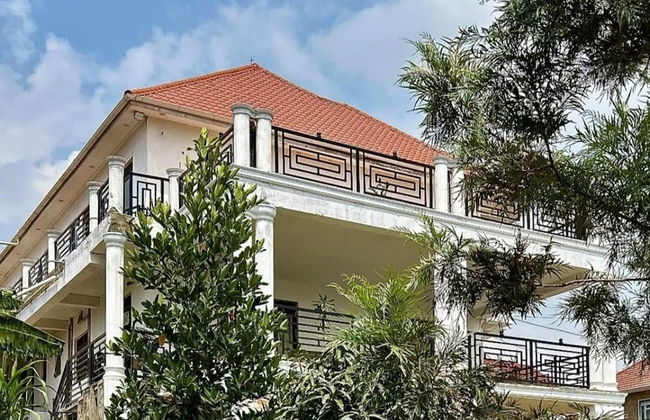 Cozy 2-bed Apartment in Akright City, Bwebajja - Foto 1