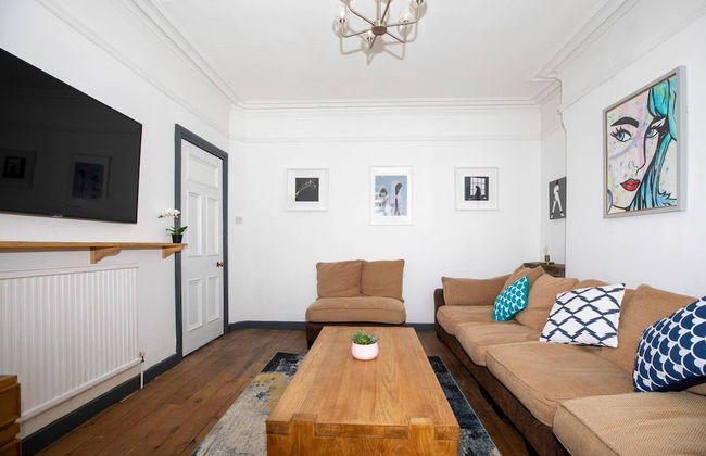 Arthouse Lovely Spacious 5 bed house - Foto 13