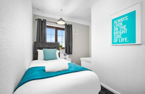 Three Bedroom House - Garden Space - Parking Included - Netflix Access - Parking - 74B - Foto 18