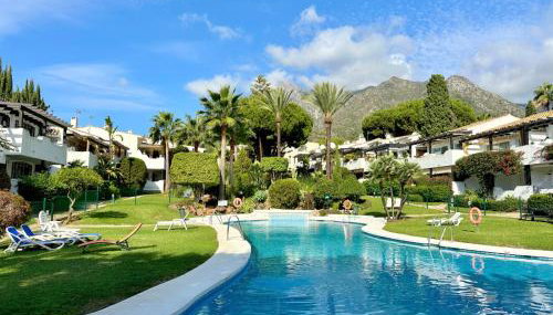 Modern 2 Bedroom Apartment in Marbella - Photo 1