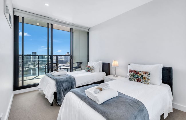 Melbourne Lifestyle Apartments - Best Views on Collins - Photo 27