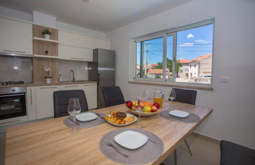 Villa Kris with Pool in Mrgani - Foto 27