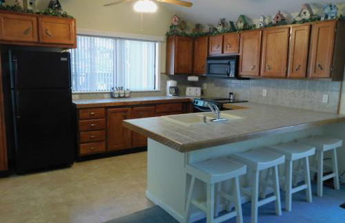 Secluded Home with Mini Waterfall and a Creek in Hot Springs - Foto 15