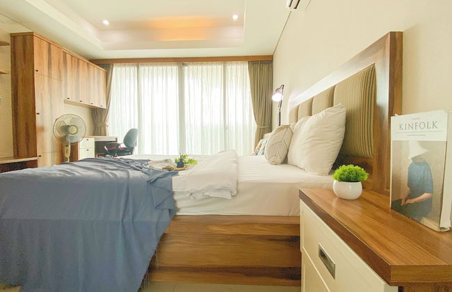 Big And Comfy Studio At Kemang Village Apartment - Foto 2